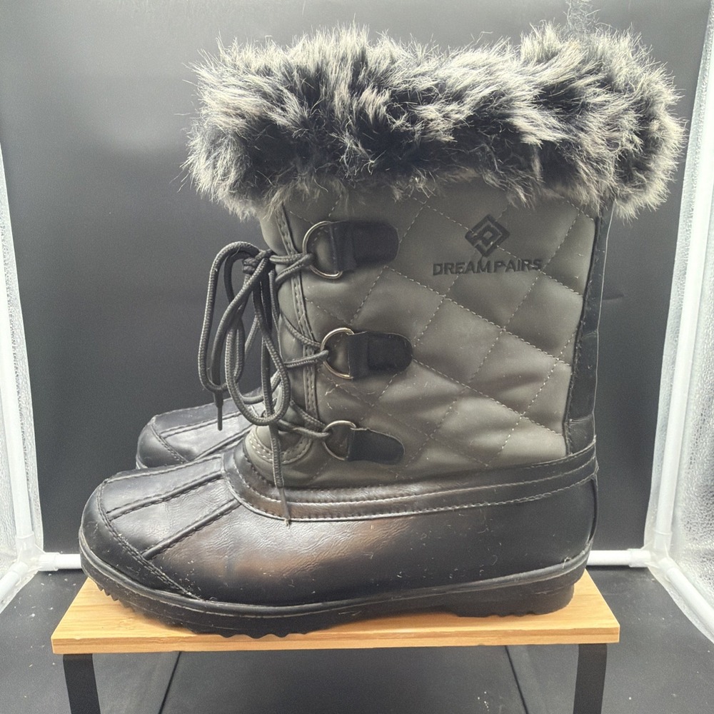 DREAM PAIRS Women's Mid Calf Winter Snow Boots SZ 10 Grey & Black Faux Fur